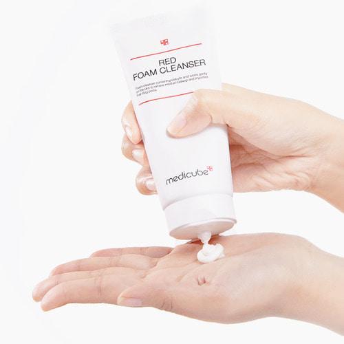 Red Foam Cleanser 2020 - Living Beauty