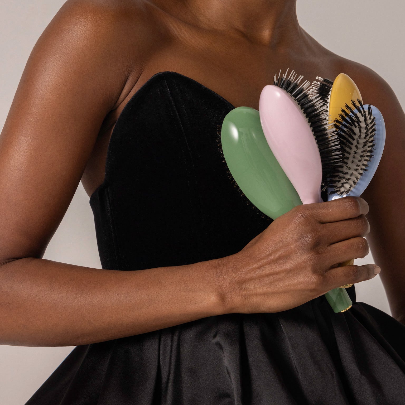 La Bonne Brosse - N.01 The Shine & Care Hair Brush - Lilac Pink