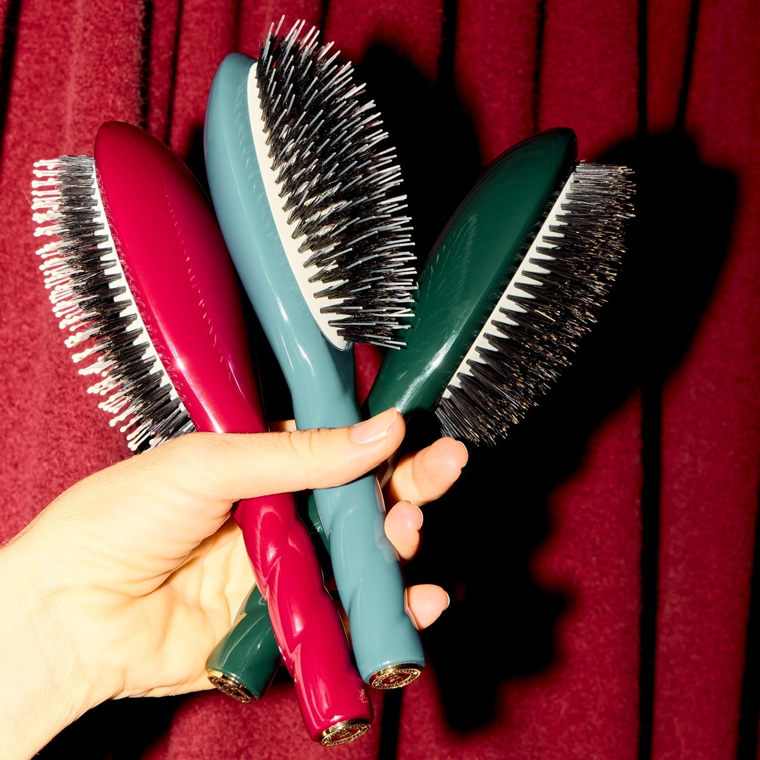 La Bonne Brosse - N.03 The Essential Gentle Scalp Care Hair Brush - Ink Blue