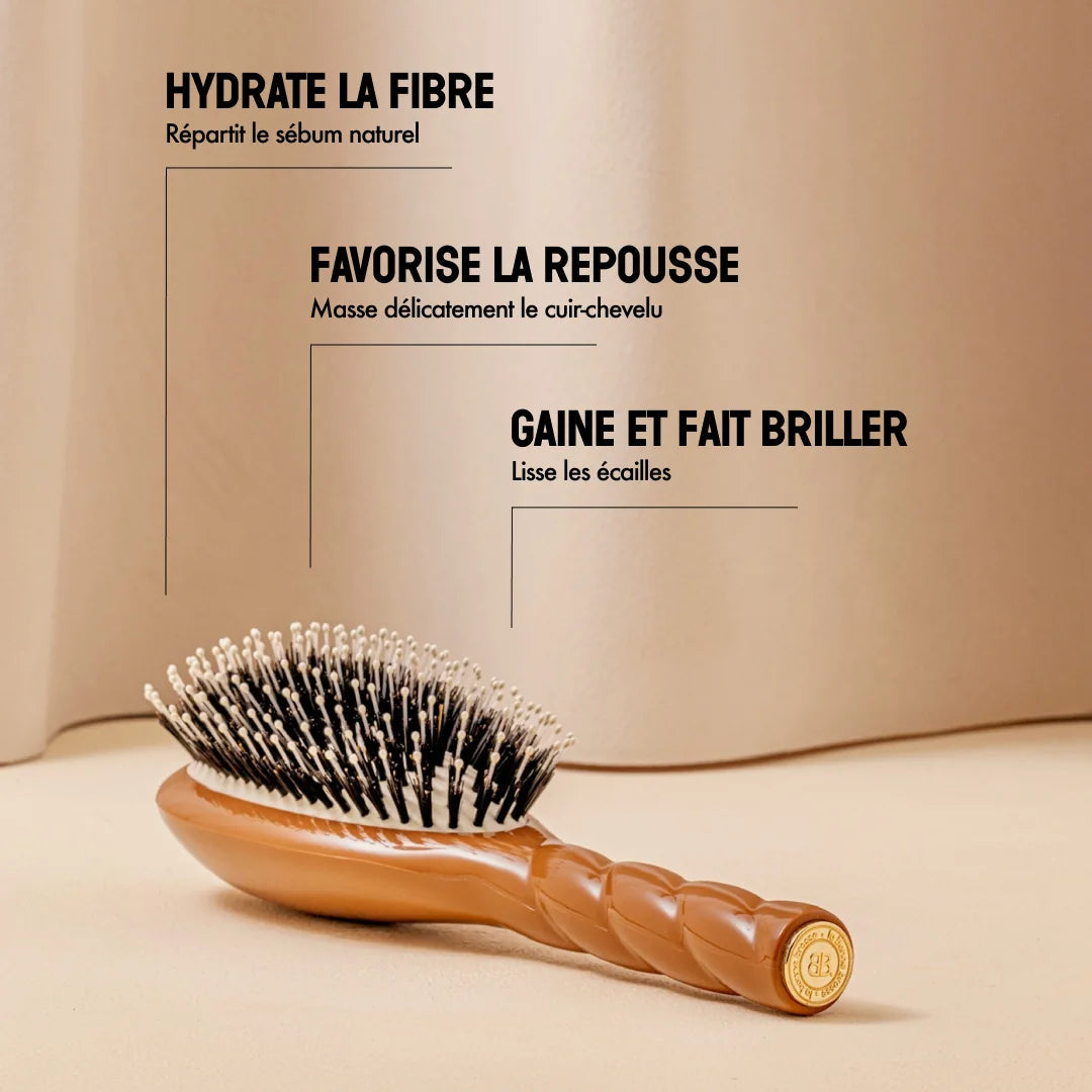 La Bonne Brosse - N.03 Small Essential Gentle Scalp Care Hair Brush - Terracotta