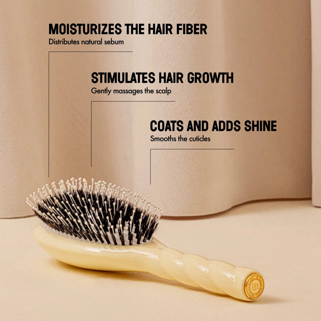 La Bonne Brosse - N.03 Small Essential Gentle Scalp Care Hair Brush - Ivory Cair