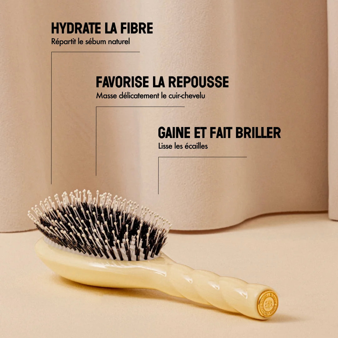 La Bonne Brosse - N.03 Small Essential Gentle Scalp Care Hair Brush - Ivory Cair