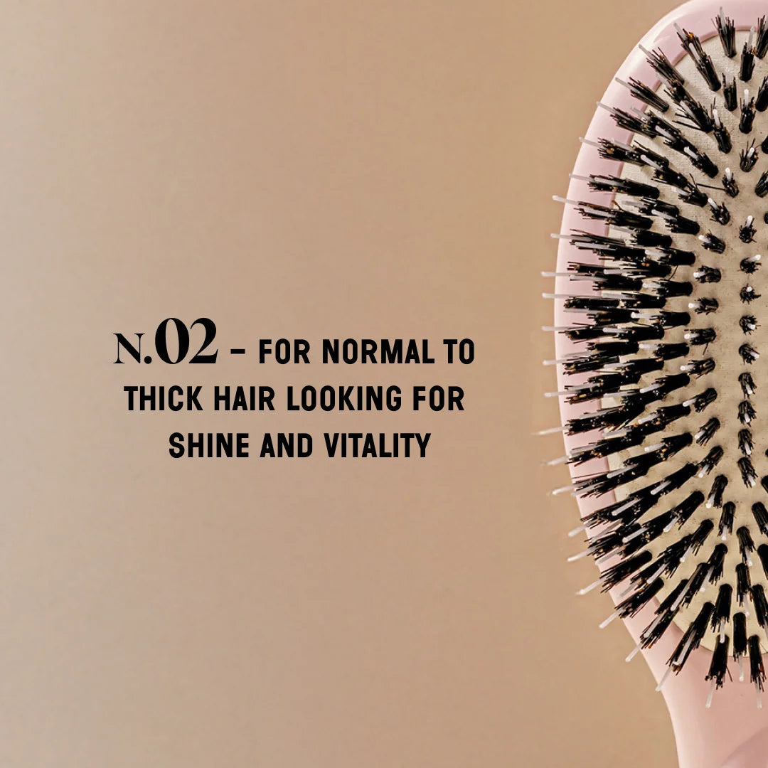 La Bonne Brosse - N.02 The Care & Detangling Hair Brush - Lilac Pink