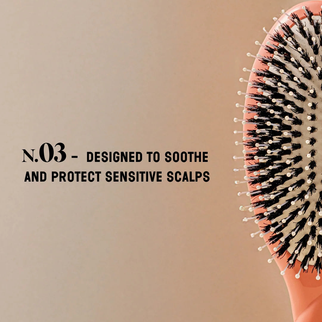 La Bonne Brosse - N.03 The Essential Gentle Scalp Care Hair Brush - Coral Orange