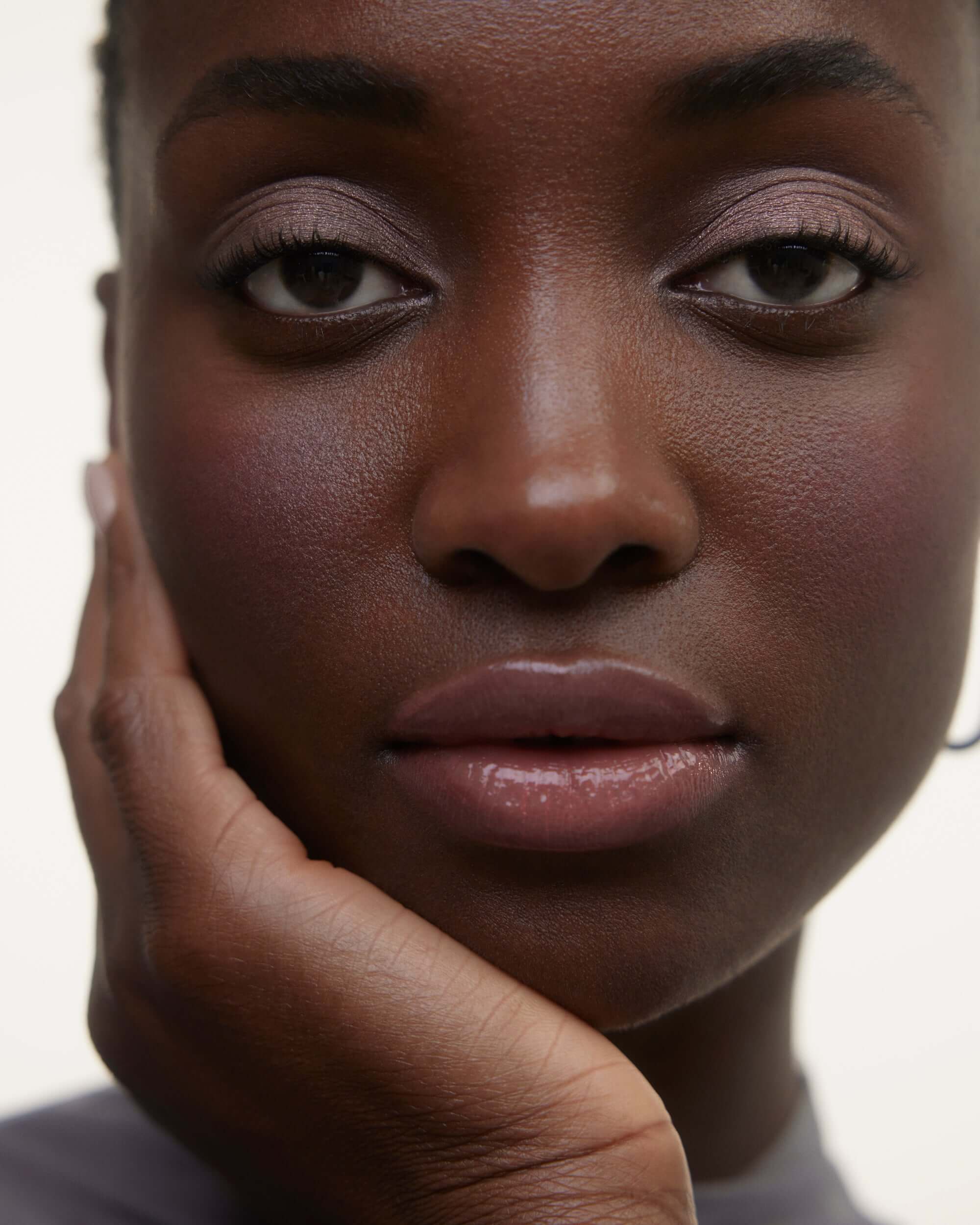 La Lumière Liquid Eyeshadow - Living Beauty