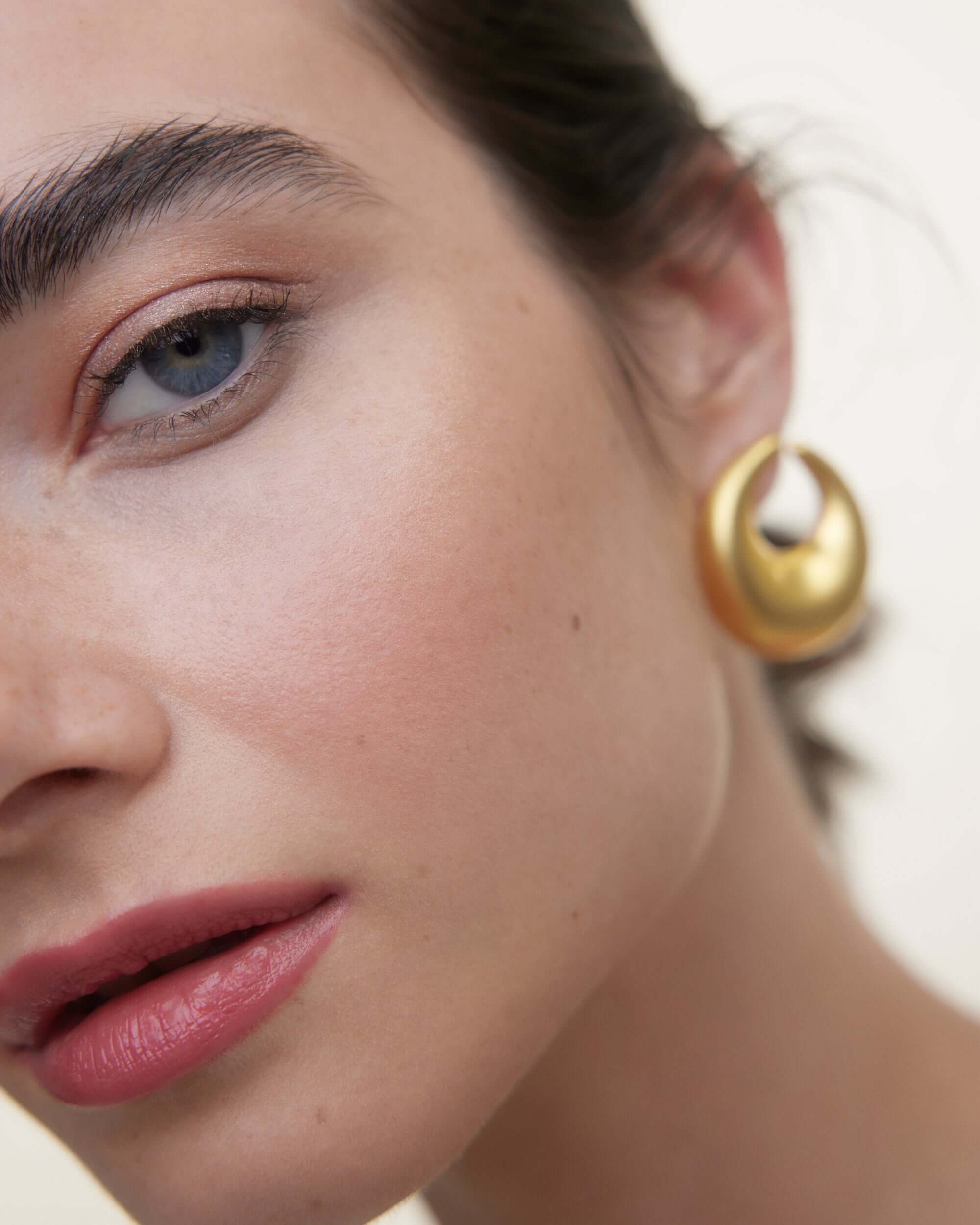 La Lumière Liquid Eyeshadow - Living Beauty