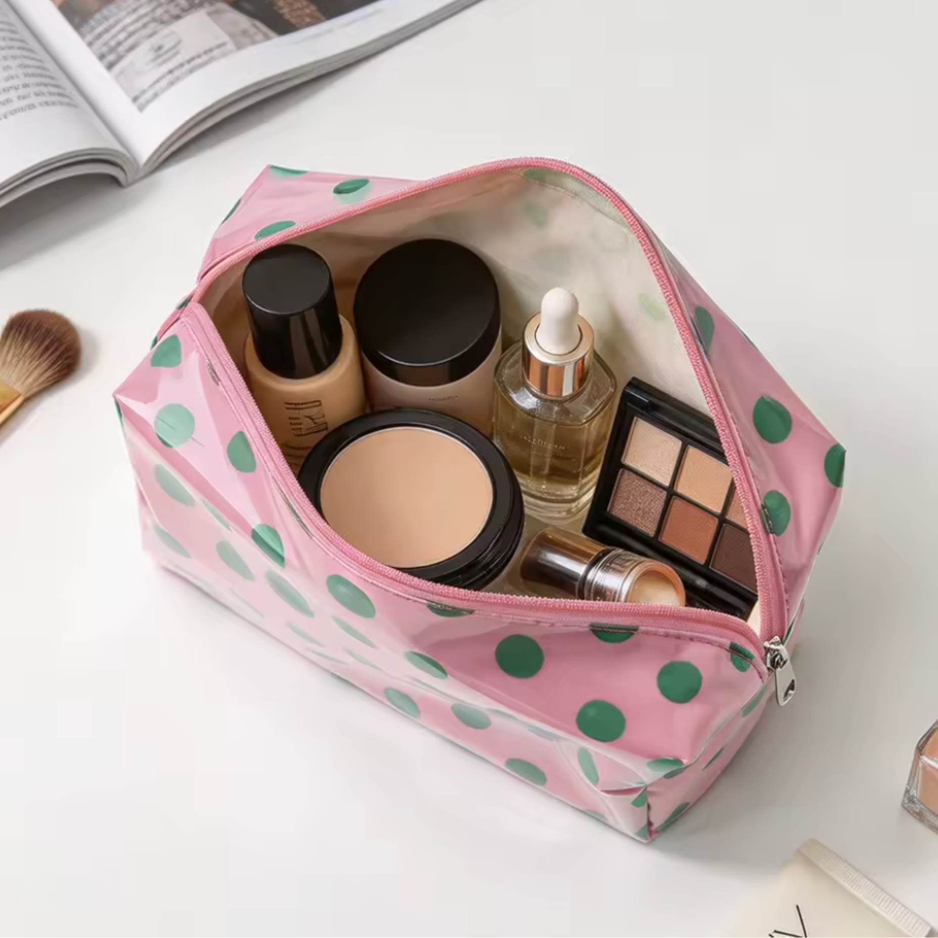 Living Beauty - Polka Dot Makeup Bag