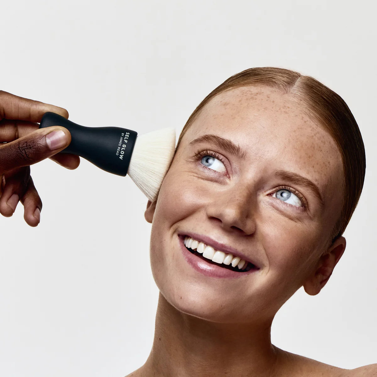 Sunbrush - Face & Body Glow Brush - Living Beauty