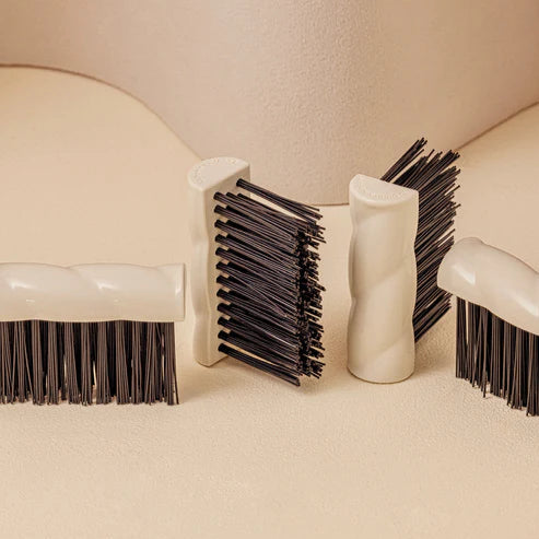Brush Cleaning Tool - Living Beauty