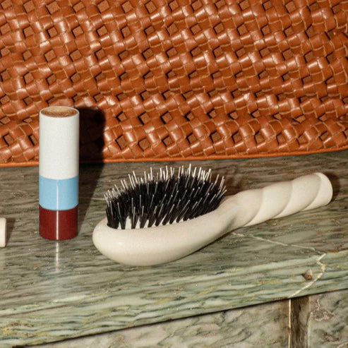N.02 Small Care & Detangling Hair Brush - Creamy White - Living Beauty