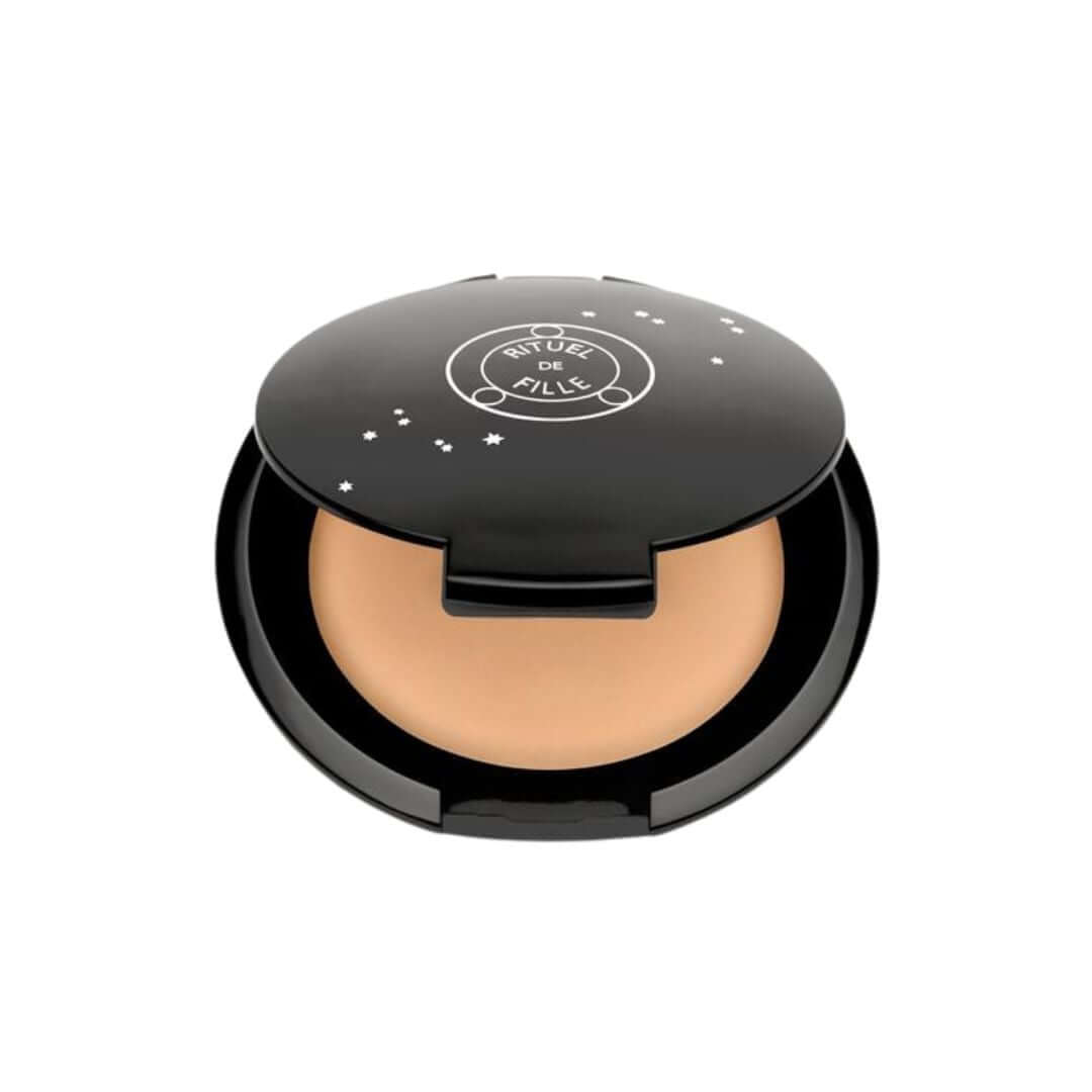 Ceres - Light concealer and foundation balm with neutral undertones.