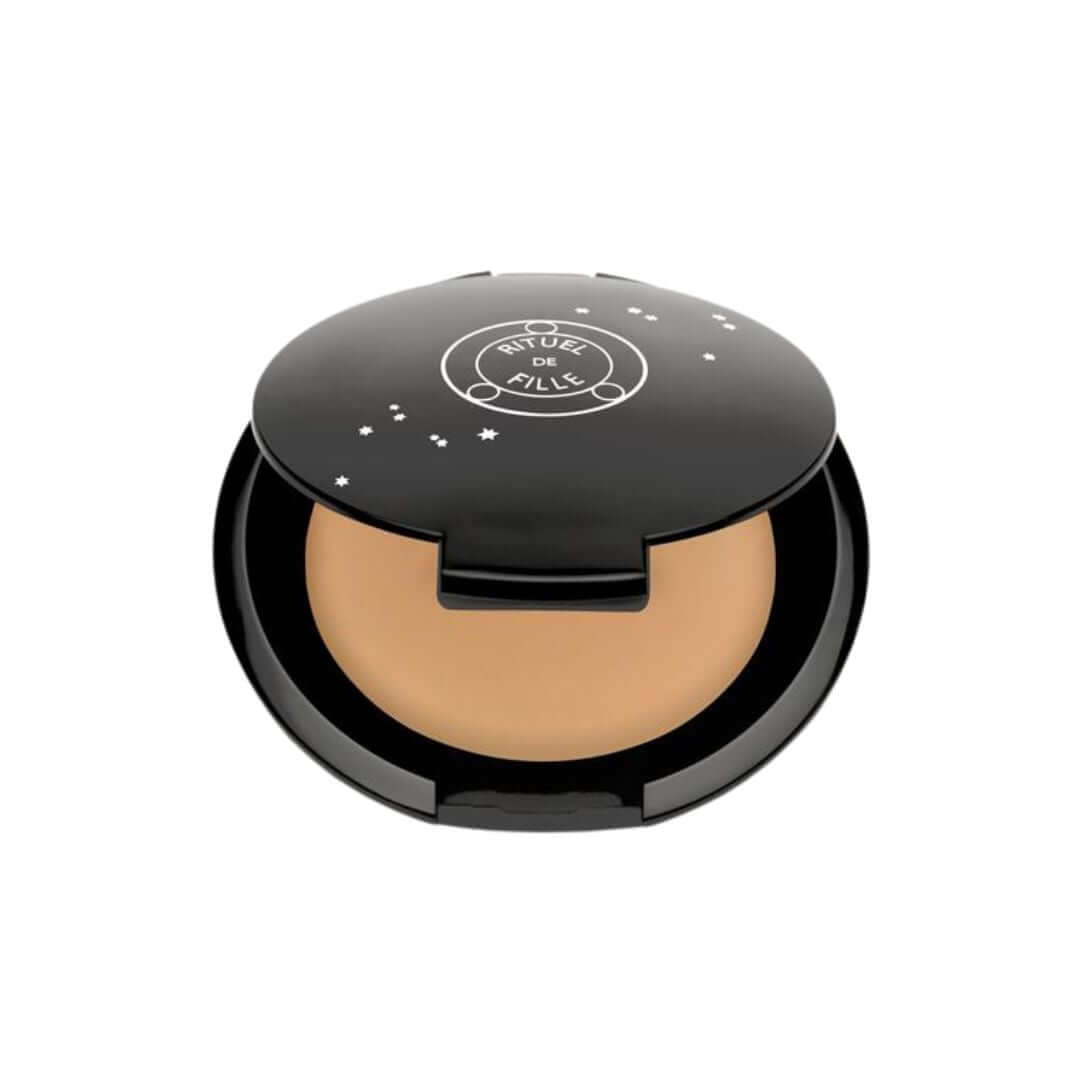 Metis - Light to medium concealer and foundation balm with sandy undertones.
