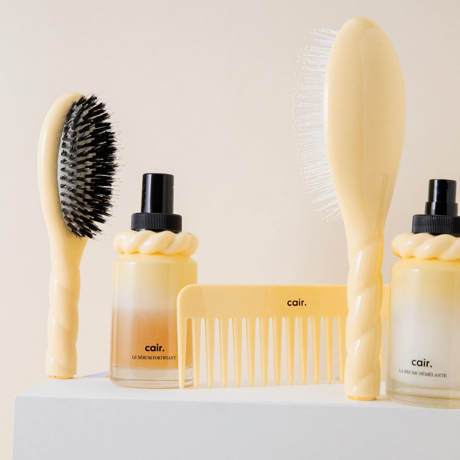 La Bonne Brosse - N.02 The Care & Detangling Hair Brush - Ivory Cair