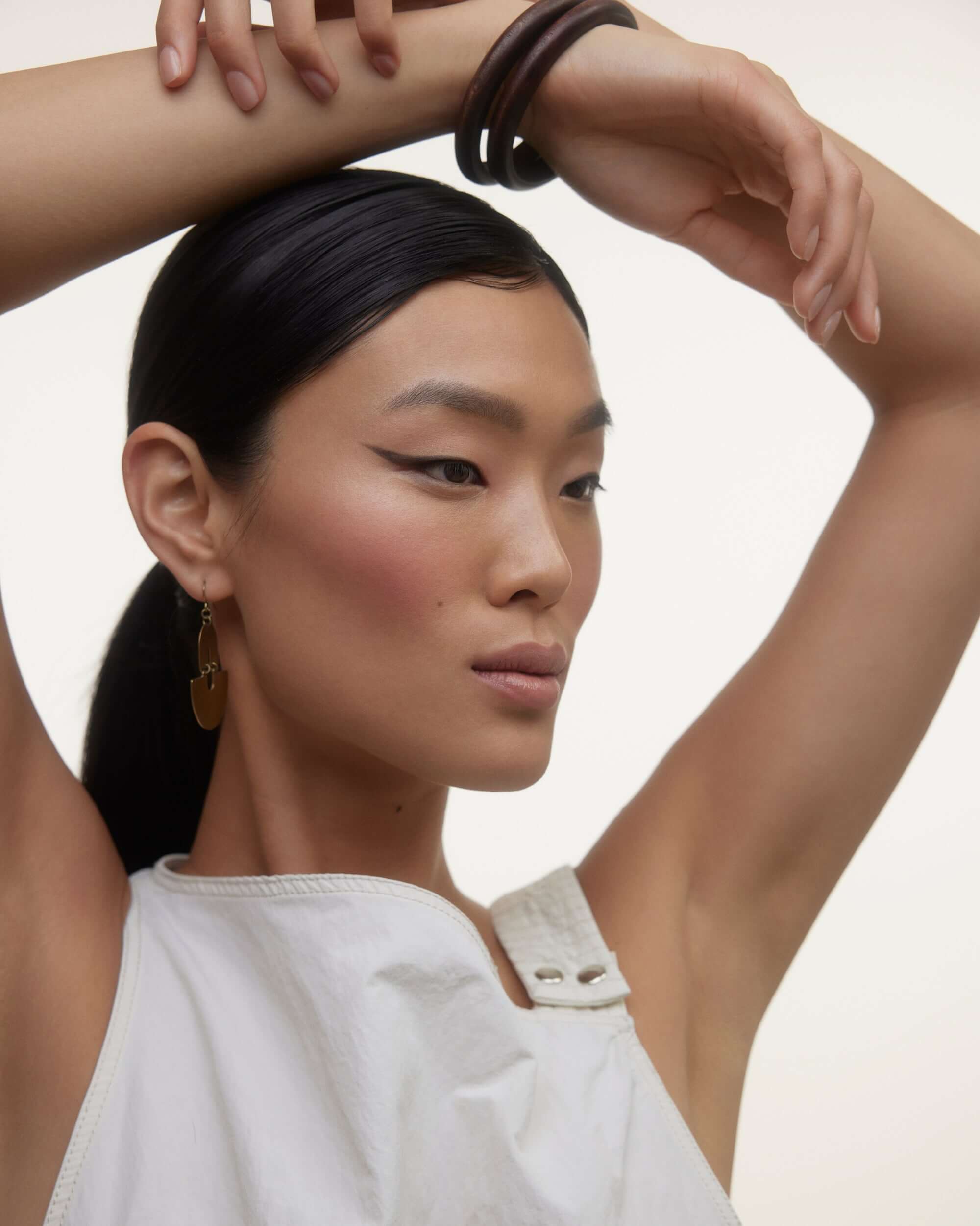 Le Hâle Bronzing Powder - Living Beauty